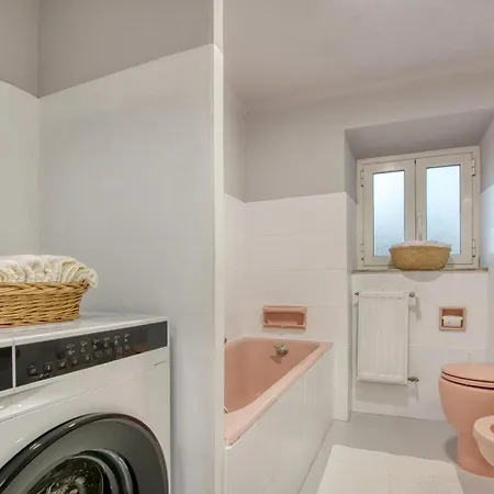 Appartement Gorgeous In With Wifi